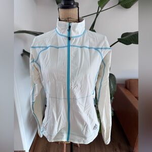 Women’s Eddie Bauer first ascent lightweight hiking jacket